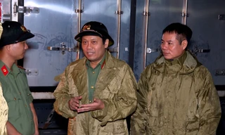 Bộ Công an ứng cấp lương thực, thực phẩm hỗ trợ người dân vùng lũ