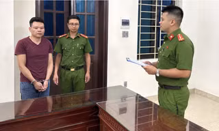 Khởi tố kẻ giả danh cán bộ, nhận tiền ‘chạy’ thủ tục đất đai