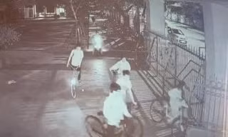 Phát hiện hiệu phó dạy thêm trái phép vào ban đêm tại Ninh Bình