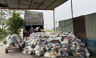 Cựu cán bộ nhận phong bì sau khi 'mật báo' kế hoạch điều tra cho doanh nghiệp sản xuất thực phẩm chức năng giả