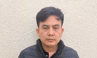 Khởi tố kẻ giả danh thiếu tá công tác tại Bộ Công an