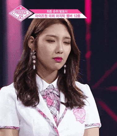 Chowon hoàn toàn đủ điều kiện để được ra mắt với tư cách là một thành viên của IZ*ONE. Chowon hoàn toàn đủ điều kiện để được ra mắt với tư cách là một thành viên của IZ*ONE.