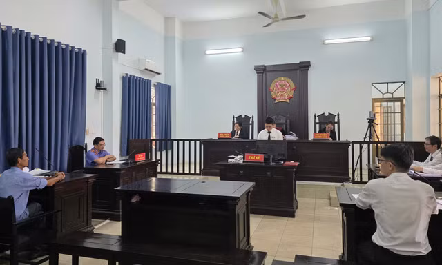 Phòng xử vụ Viện KSND khu vực 2 TP.HCM khởi kiện vụ án dân sự công ích.