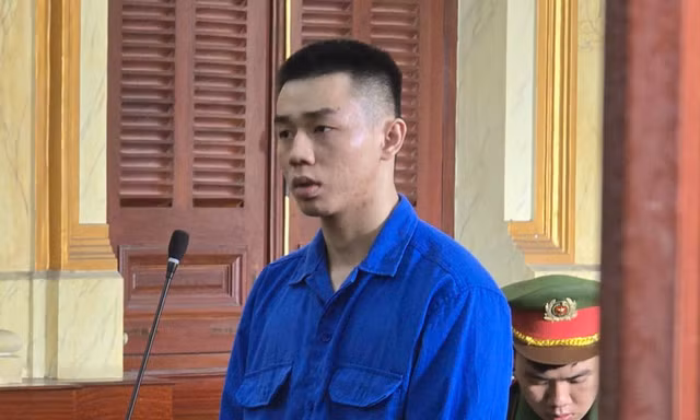 Tạ Lê Hoàng Khả Minh.