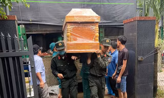Chuyến hàng cứu trợ mà người cho không muốn cho, người nhận không muốn nhận