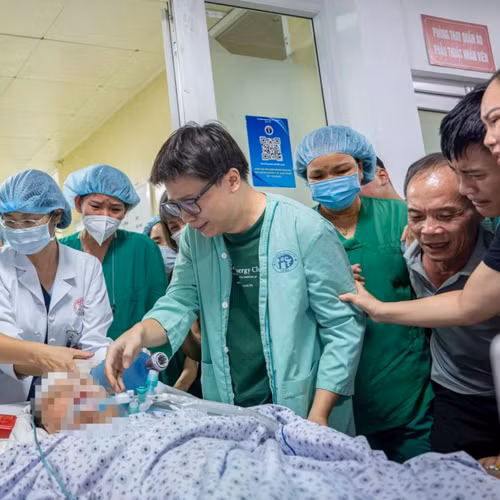 Phút cuối xúc động tiễn biệt nữ bác sĩ hiến tạng, cứu sống ba người 