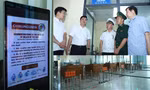 Bộ Y tế kiểm tra công tác phòng chống dịch bệnh tại cửa khẩu quốc tế Hữu Nghị. Ảnh: SKĐS