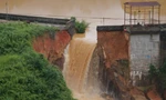 Hiện trạng vỡ một phần thân đập nhà máy Thủy điện Bắc Khê 1.