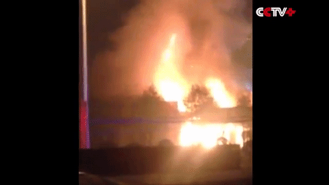 Cửa hàng pháo hoa nổ tan thành vì bợm nhậu châm lửa đốt pháo mới mua