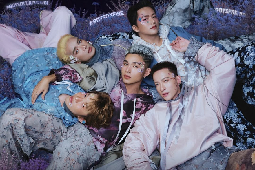 Boyband "Chông Gai" B.O.F ra mắt, fan thắc mắc ai sẽ là main vocal?