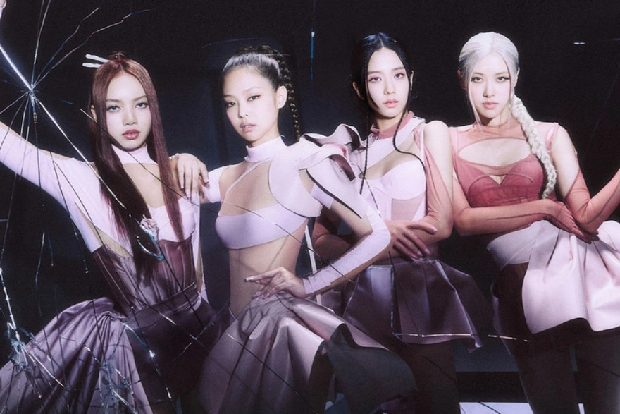 Fan Việt lo không xoay kịp tiền "đu concert" BLACKPINK ở Hà Nội