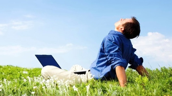 Câu chuyện “khởi nghiệp hay làm thuê” của SV Ngoại thương gây bão mạng