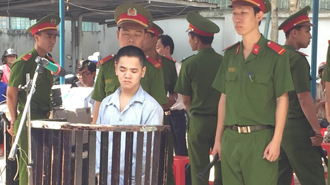 Lương Văn Hải trước vành móng ngựa. Ảnh: Tân Châu