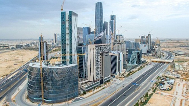 Saudi Arabia sẽ tăng doanh thu phi dầu mỏ lên gấp 6 trong 15 năm tới. Ảnh: The National