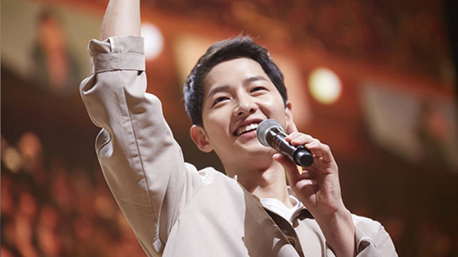 Song Joong Ki tại buổi họp mặt fan.