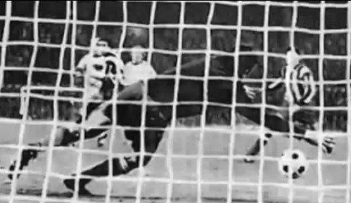 Bàn thắng của Schwarzenbeck khiến Atletico thất bại trong lần đầu tiên vào chung kết châu Âu. 