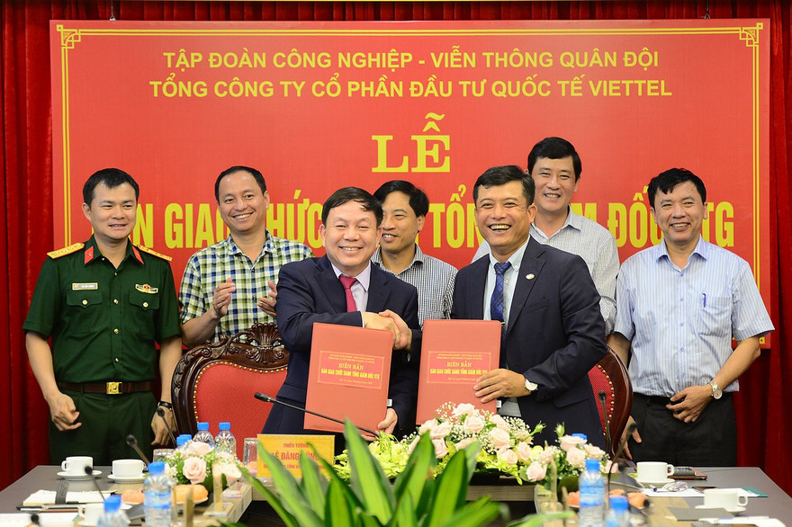 Lễ bàn giao chức danh Tổng giám đốc Viettel Global