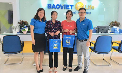 Những Khách hàng đầu tiên trải nghiệm dịch vụ Giải quyết quyền lợi bảo hiểm 15 phút của Bảo Việt Nhân th