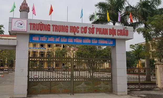 Trường THCS Phan Bội Châu (huyện Tứ Kỳ, Hải Dương) là trường trọng điểm chất lượng cao duy nhất của huyện