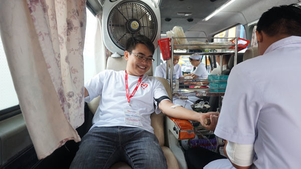 Hàng trăm cán bộ nhân viên HD SAISON đã tích cực đăng ký tham gia vào hoạt động ý nghĩa này