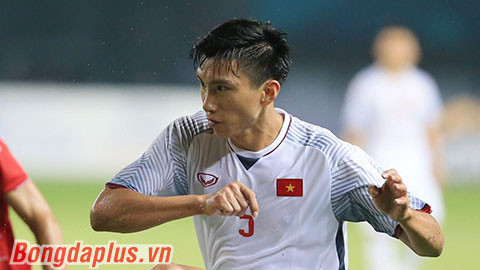 Ai thay Văn Hậu đối đầu Son Heung-Min?