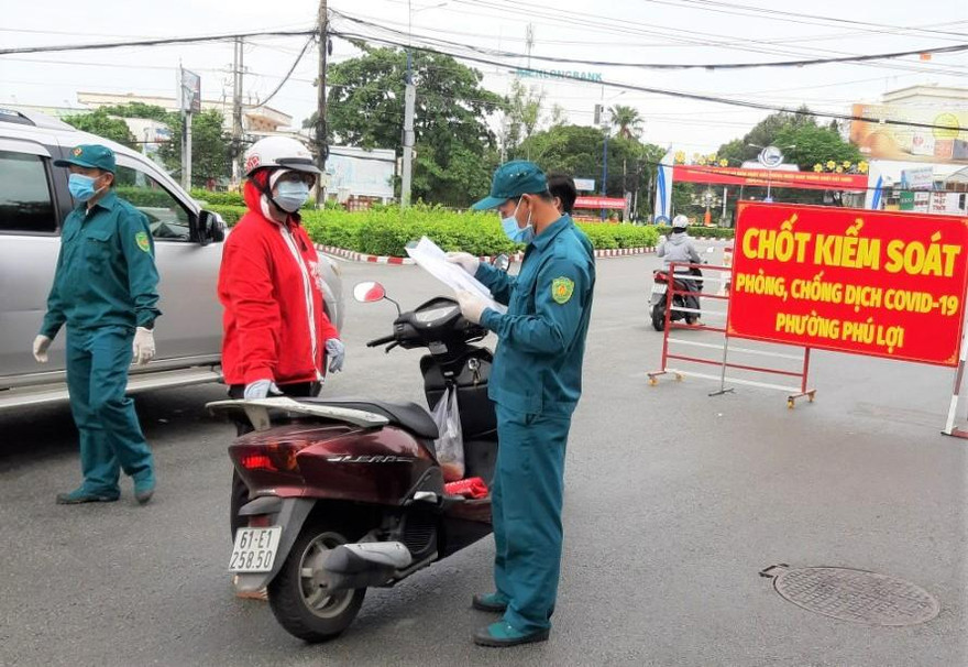 Bình Dương gần 60.000 ca mắc, sẽ ‘đông cứng’ 2 điểm nóng, lập trạm y tế di động