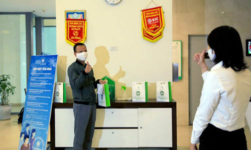 Ecopark đồng hành cùng 17.000 cư dân trong cuộc chiến chống COVID-19