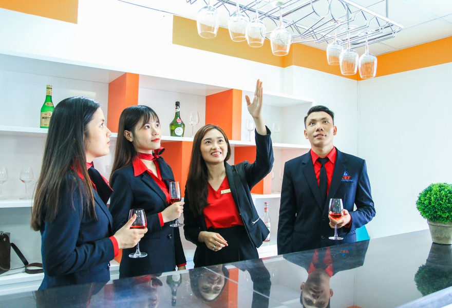 Quản trị nhà hàng và dịch vụ ăn uống – một trong những ngành học triển vọng của khối ngành dịch vụ