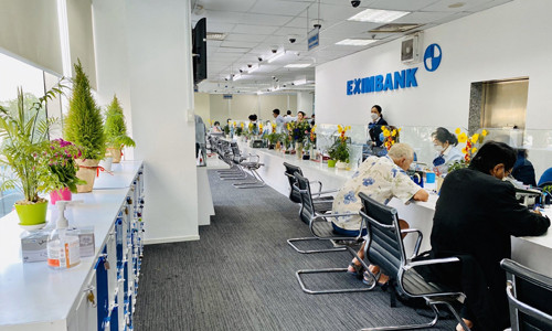 Eximbank công bố điều chỉnh lãi suất chung tay cùng khách hàng vượt khó