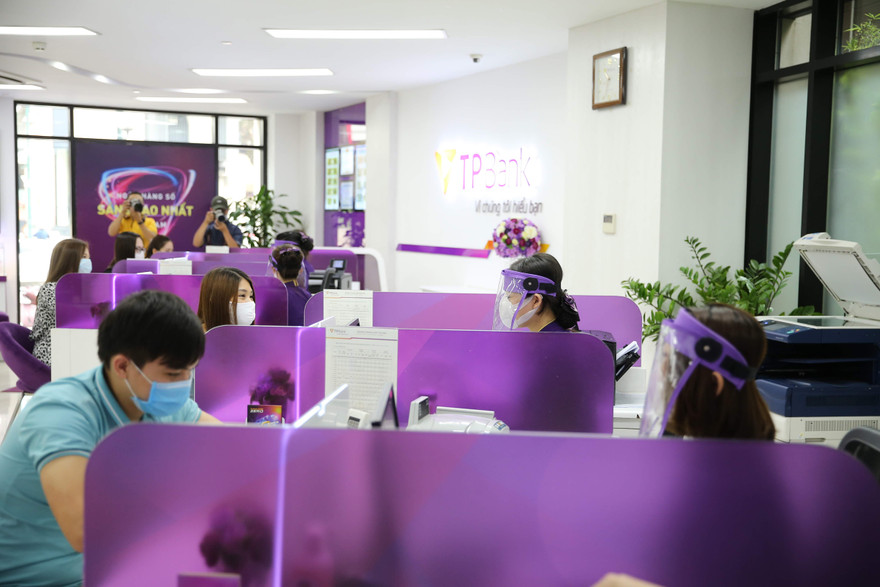 TPBank miễn nhiều loại phí cho khách hàng cá nhân và doanh nghiệp