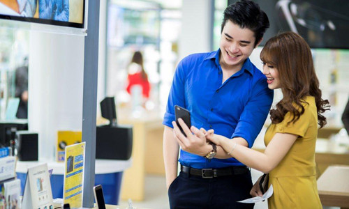 Nạp tiền thứ 4, nhận quà “bự” từ MobiFone