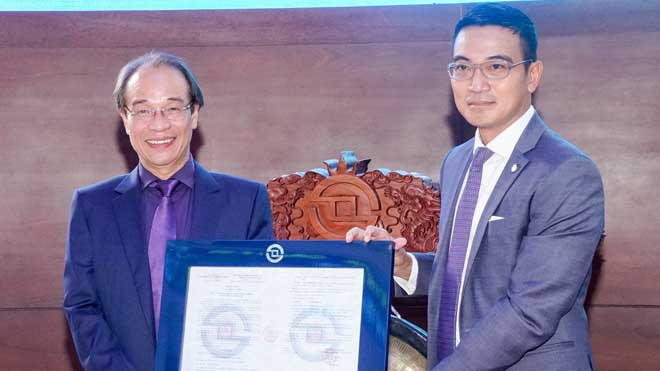 ông Bùi Ngọc Bảo, Chủ tịch HĐQT Tập đoàn Xăng dầu Việt Nam tại lễ niêm yết cổ phiếu PLX sáng 21/4