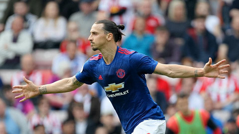 Ibrahimovic, người thích 'làm tất ăn cả' ở M.U