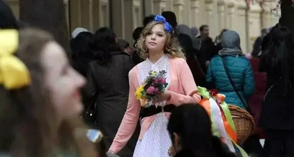 Câu chuyện cô gái bán hoa, chàng ăn xin và bài học con đường thành công