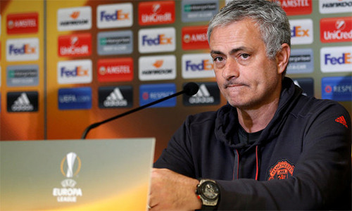 Mourinho tin rằng có dự Champions League mùa tới hay không, giá trị của Man Utd vẫn không sút giảm, nhưng đội bóng vẫn cần góp mặt ở sân chơi này, vì nó tương xứng với tầm vóc của CLB. Ảnh: Reuters.