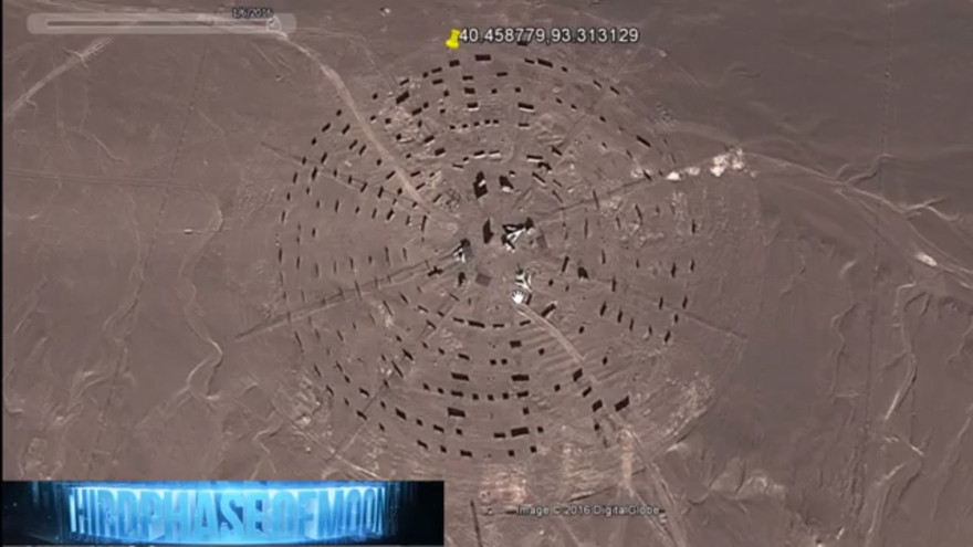 Tiết lộ “vùng 51” giữa sa mạc của Trung Quốc