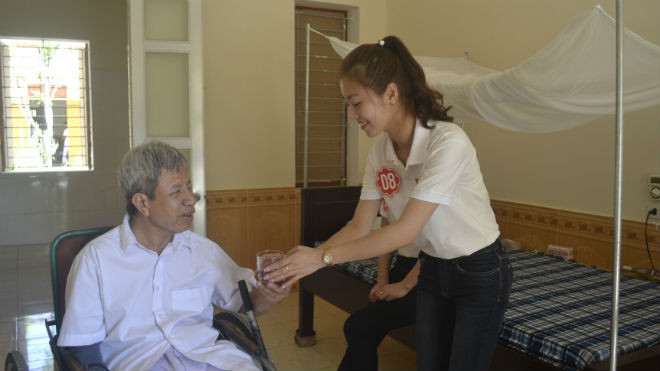 Người đẹp phố biển tri ân các thương binh đặc biệt