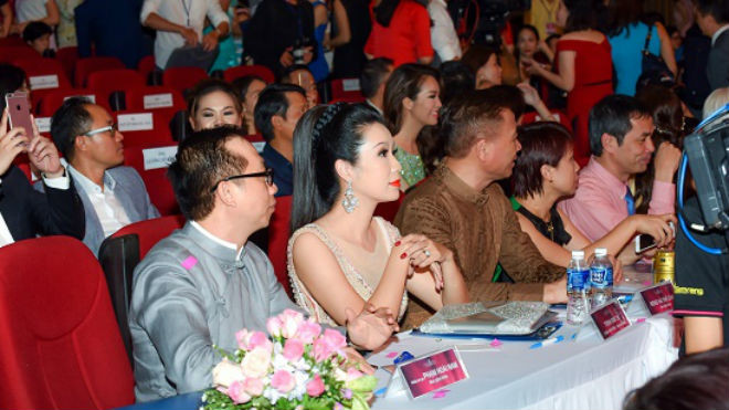 Trịnh Kim Chi: “Làm giám khảo tôi khó tính vô cùng“