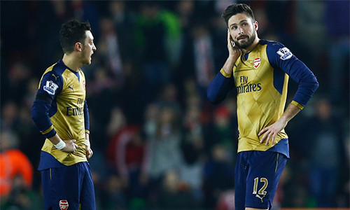 Chính Giroud cũng thấy khó hiểu về sự sa sút của bản thân và các đồng đội vào thời điểm quan trọng của Arsenal. 