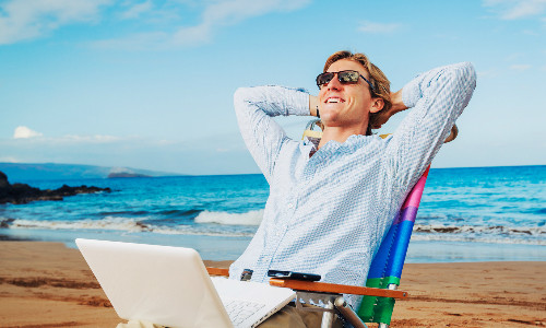 Người giàu thích nghỉ ngơi trên bờ biển nên dễ bị ung thư da. Ảnh: dynamicnews.net.