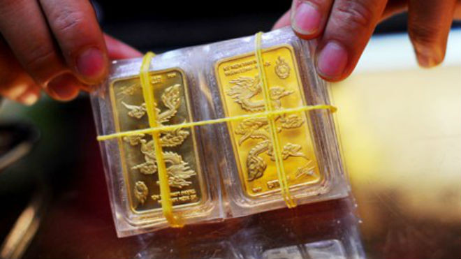 Sáng nay, vàng và USD biến động mạnh