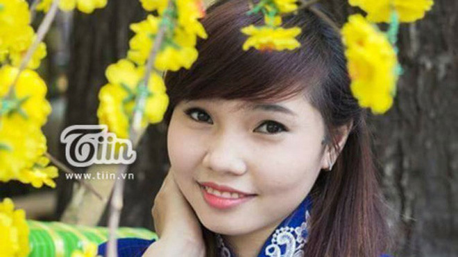 Chân dung 9x Sài Gòn gây ấn tượng với bản Despacito bằng đàn tranh.