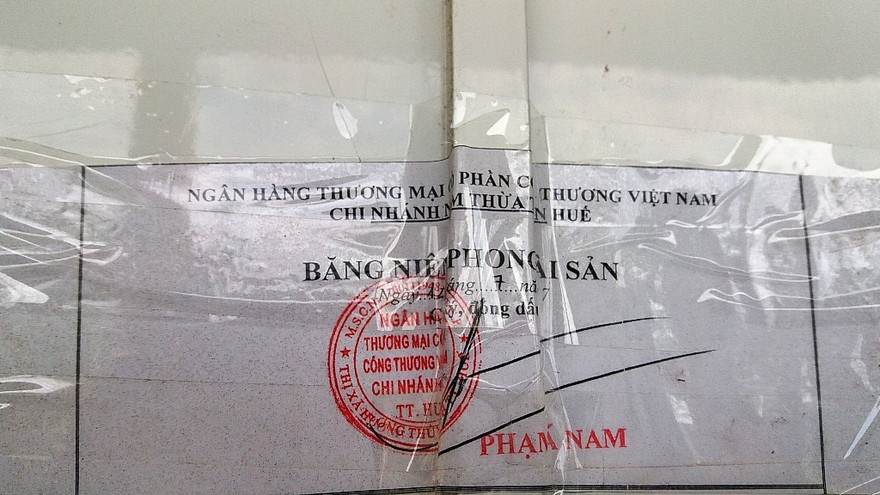Phòng học của Trường PT Huế Star bị niêm phong do nợ ngân hàng kéo dài hơn 60 tỷ đồng