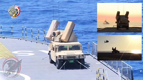 Xe phòng không AN/TWQ-1 trên tàu đổ bộ Mistral của Ai Cập. Ảnh: Hải quân Ai Cập.