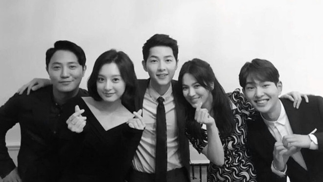 Song Hye Kyo và Song Joong Ki tổ chức lễ đính hôn tại một nhà hàng ở Nhật Bản vào mùa đông năm ngoái.