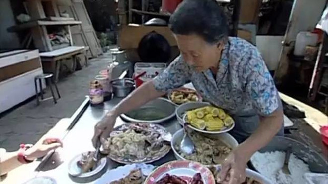 Biết cháu gái dắt người yêu về ra mắt, bà đã chuẩn bị thật nhiều món ăn ngon, nào ngờ... (Ảnh minh họa)