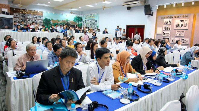 Các chuyên gia trong và ngoài nước tham dự hội thảo