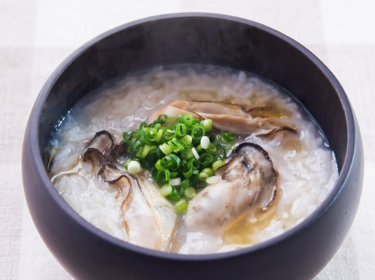 Cháo hàu hạt sen ngon bổ giúp bé hay ăn chóng lớn