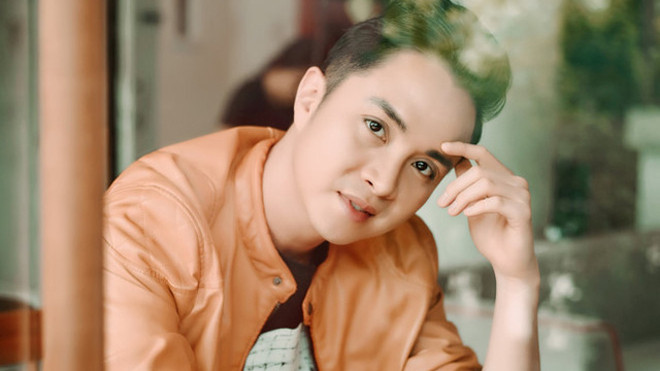 Giọng ca Vầng trăng khóc hé lộ kế hoạch kết hôn cùng bạn gái doanh nhân vào cuối năm 2018. Ảnh: Bá Ngọc.