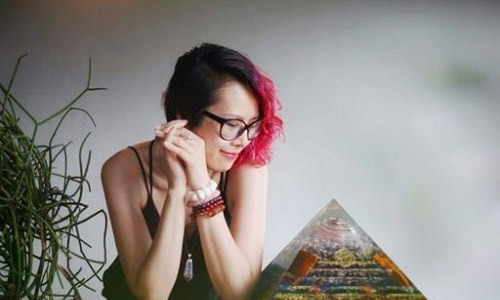 Nhà văn NA đã có những chia sẻ khá thẳng thắn về việc phụ nữ có nhất thiết phải giỏi việc nhà. 